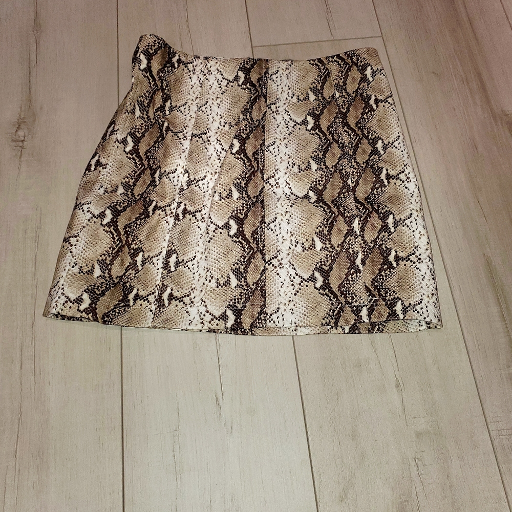 Leather skirt